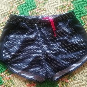 Medium athletic shorts